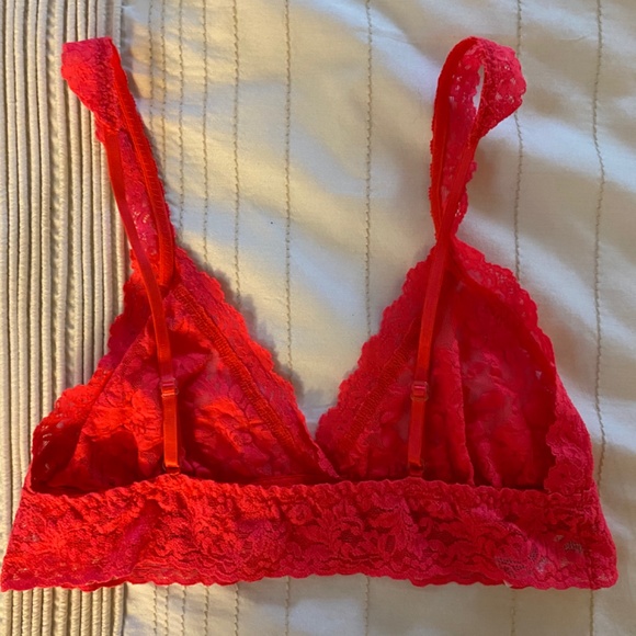 Hanky Panky Signature Lace Crossover Bralette - Picture 2 of 3